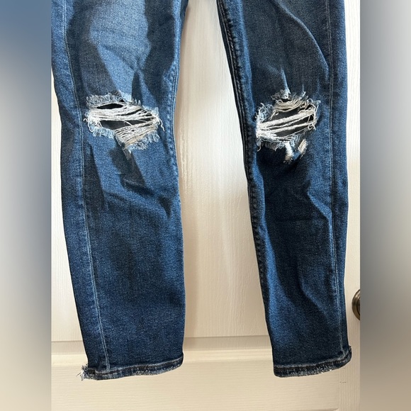 American Eagle Mom Jeans Size 4 regular Denim Destroyed Distressed medium blue - Picture 12 of 16